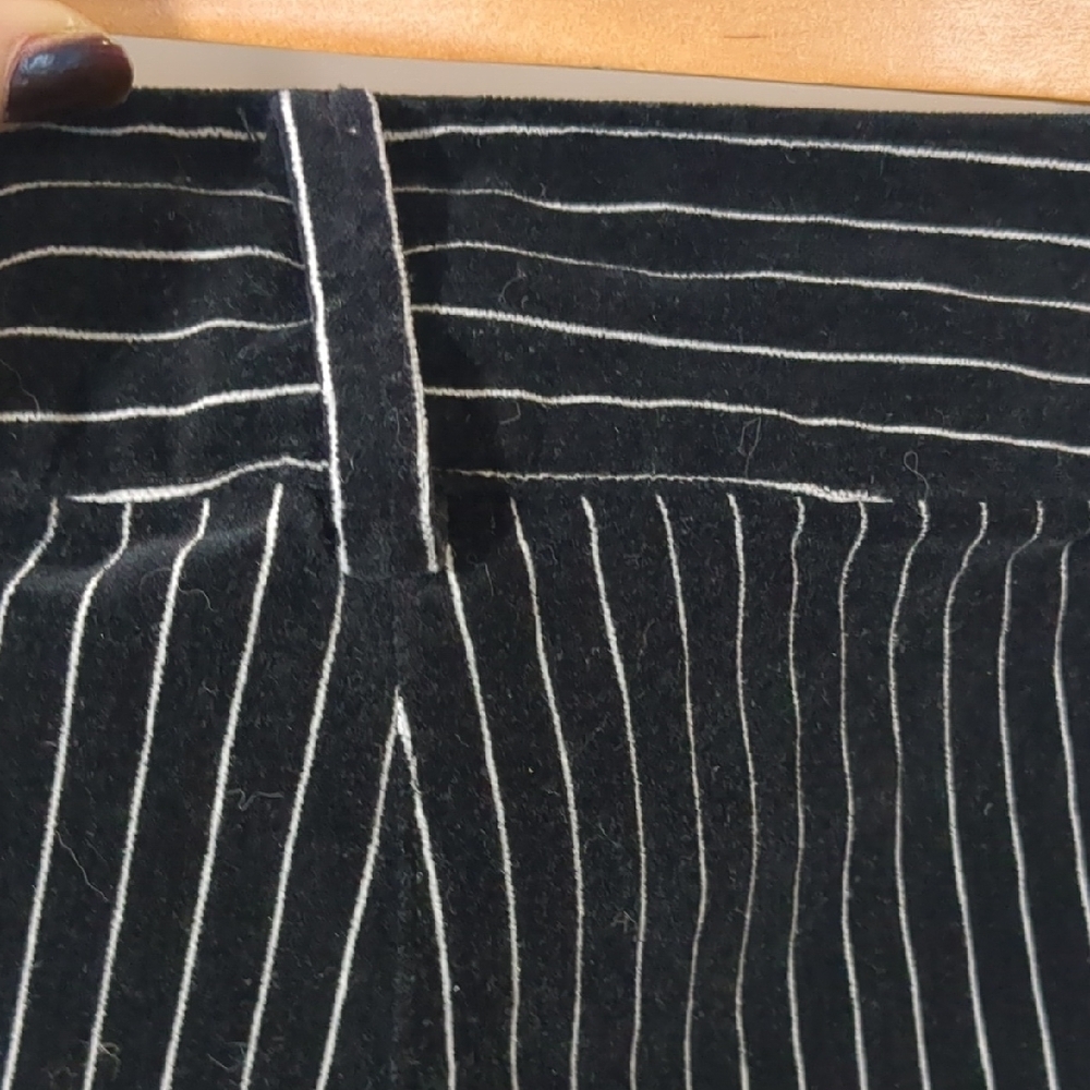 Divided - Black & White Striped Velvet Pants - Sz 6 - Picture 8 of 9